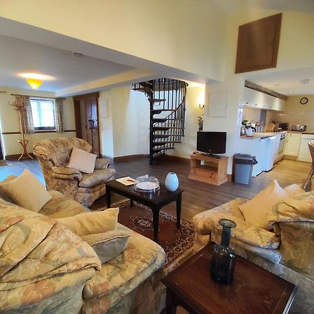 Villa The Old Stables Self Catering Salisbury Exterior foto
